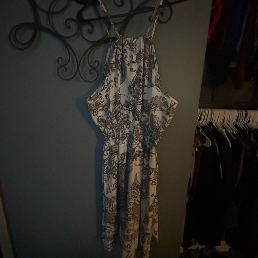 Women’s dress